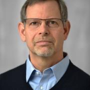 Daniel Rosenberg Headshot